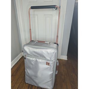 Worlds lightest ultralite carry on rolling luggage IT suitcase gray rose gold